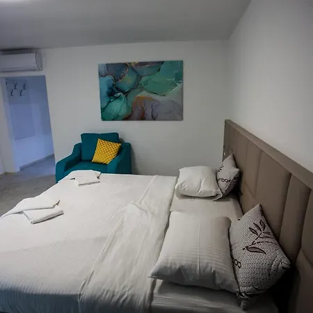 чайка, Chaika Vendégház 3*