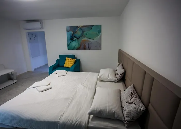 чайка, Chaika Къща за гости 3*